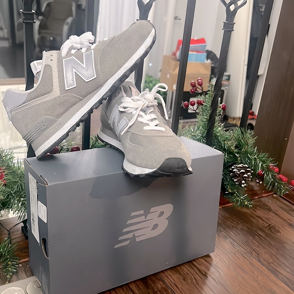 NEW BALANCE 574 GREY FOR SALE